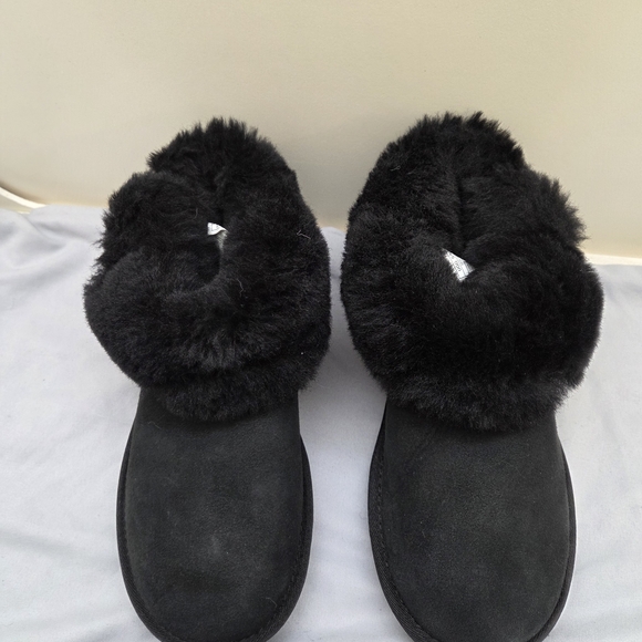 UGG Black Shearling Ankle Boots - Picture 6 of 11